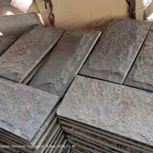 Harga Batu Andesit Rata Alam 10x30 (RTA)